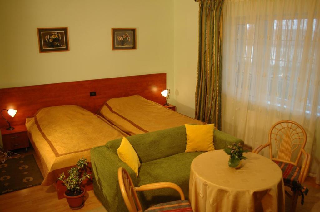 Country Club La Mesteceni Sebes  Room photo